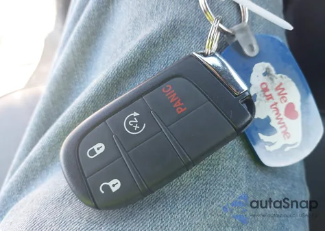 2025 Jeep Compass Limited 4X4 z USA, uszkodzony, nr VIN 3C4NJDCN5ST535638